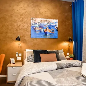 Cosy Albert's Seaside Malta